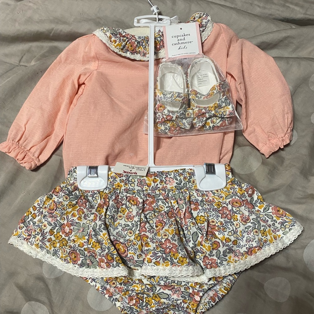 cupcakes & cashmere Peach and Floral Kids Matching Set